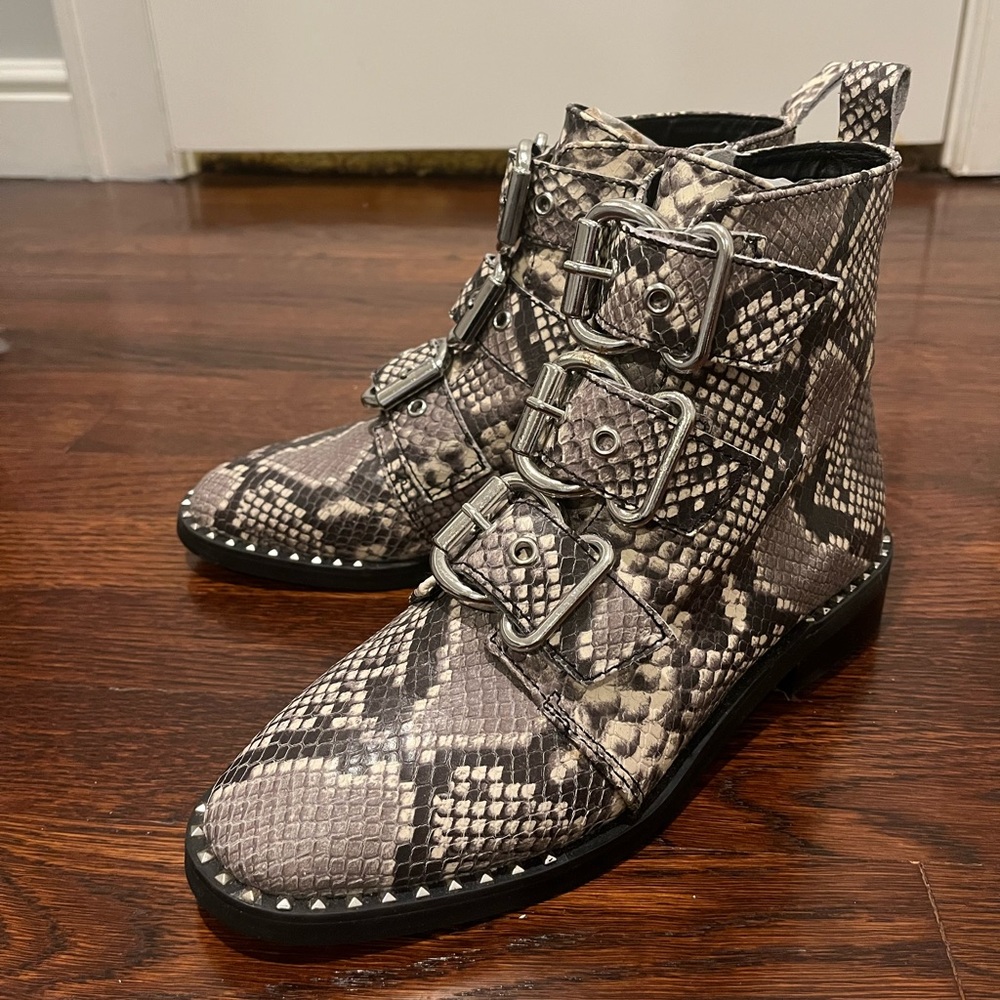 Steve Madden Boots